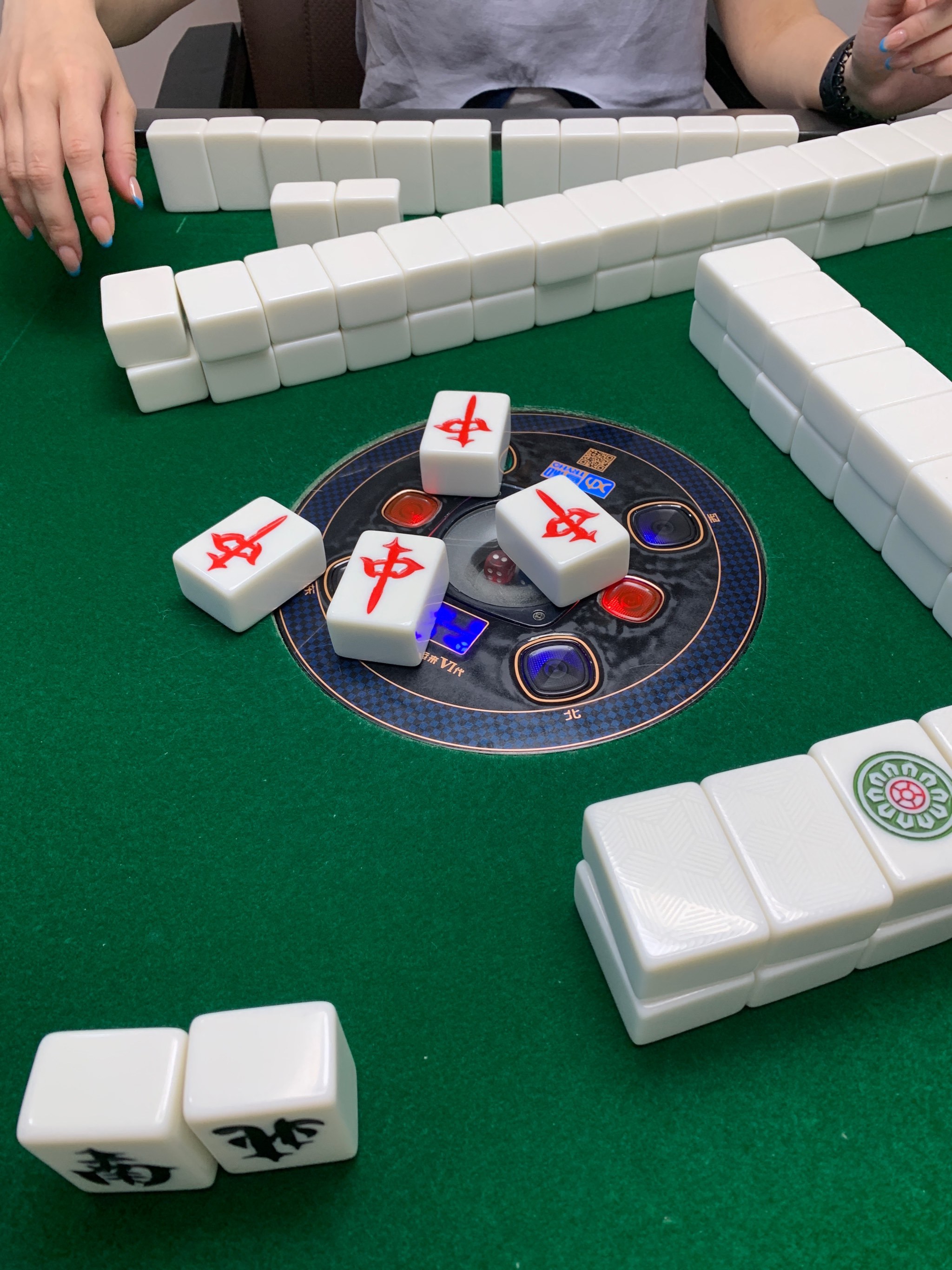 大亨湖北麻将苹果版(大家乐湖北麻将苹果手机下载)-第4张图片-有道翻译官网 大亨湖北麻将苹果版(大家乐湖北麻将苹果手机下载)-第4张图片-有道翻译官网