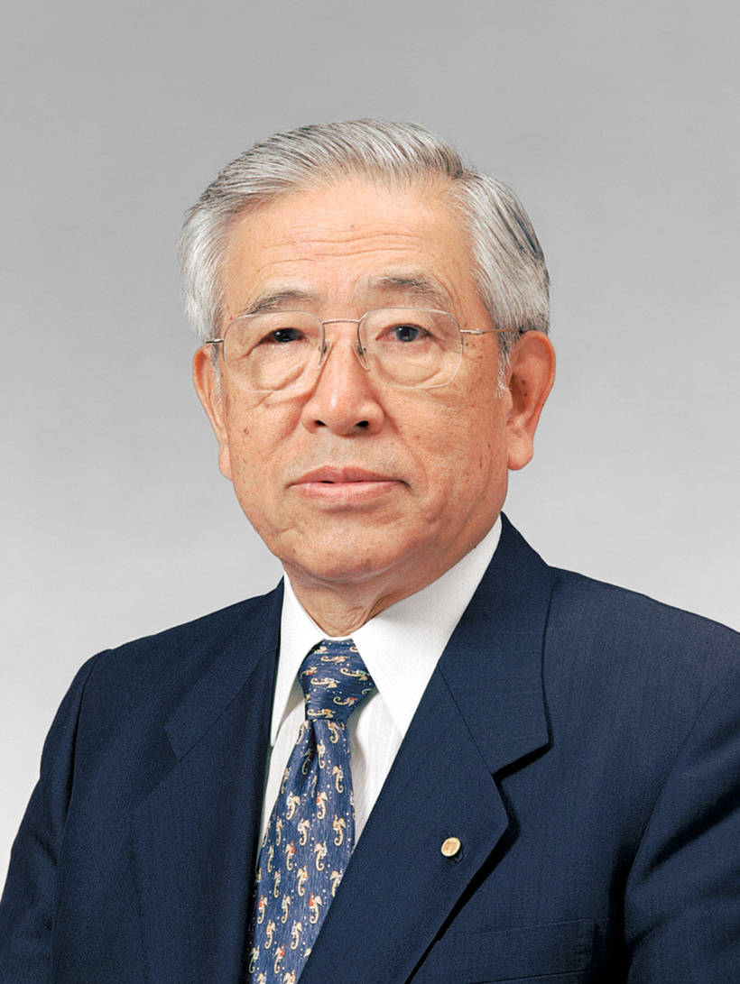 华为手机工程模式拨号
:原创
                丰田创始人之子、名誉董事长丰田章一郎逝世