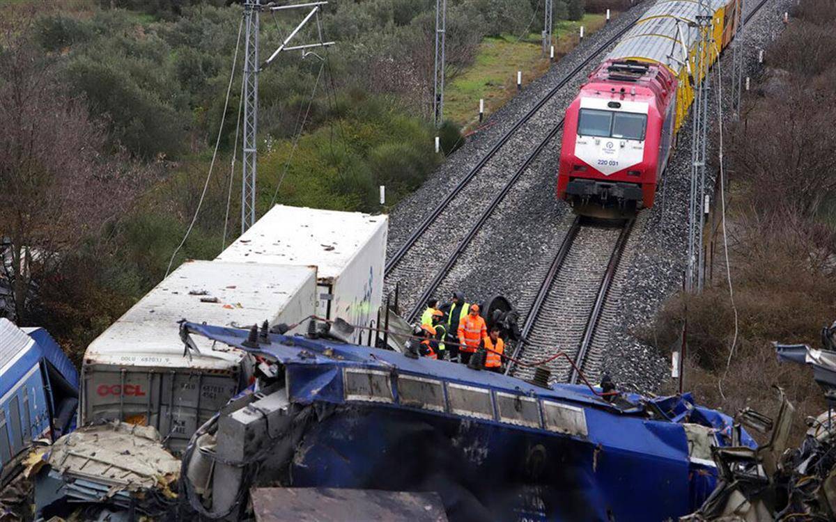华为手机怎样更改图标大小:希腊火车相撞又一细节曝光：事故前17分钟站长已收到提醒