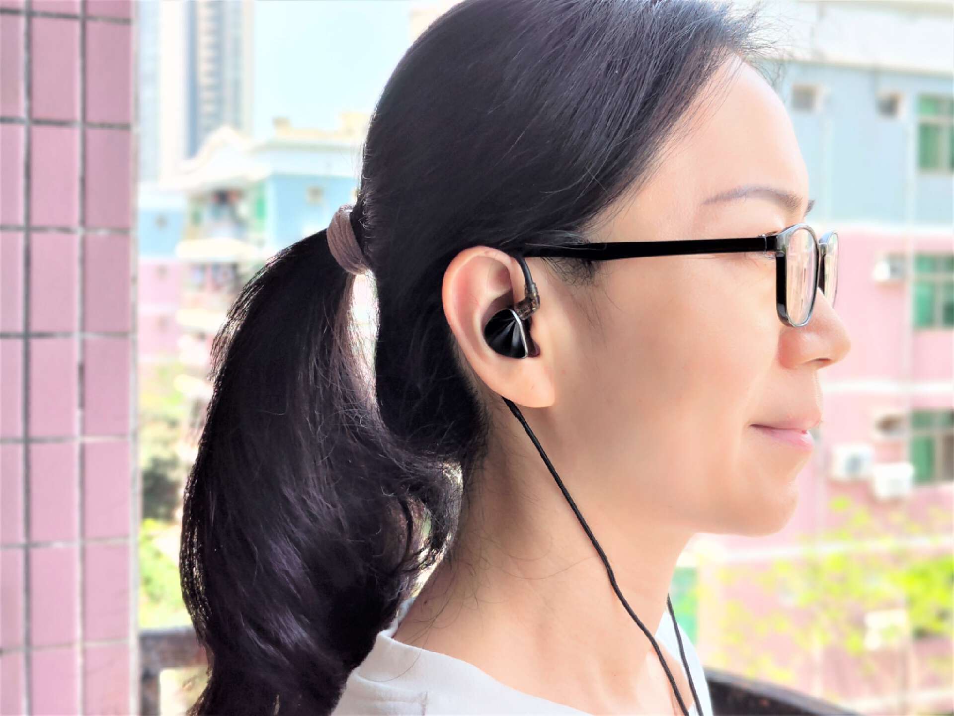 外版苹果有线耳机:百元价位入门级耳机如何选？余音SG01开箱体验，体验极致听音享受
