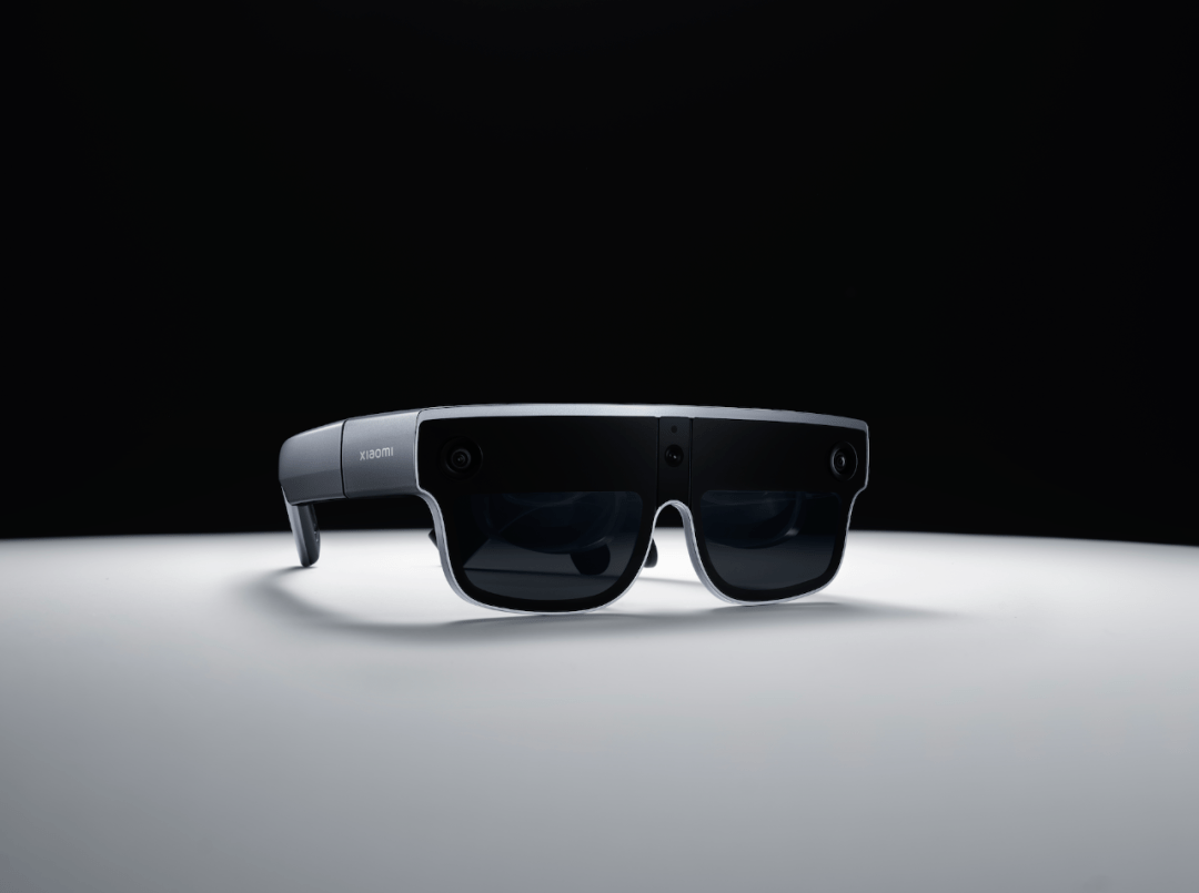 硅基苹果版延期:小米发布无线AR眼镜探索版：搭载硅基OLED屏幕与自由曲面导光棱镜