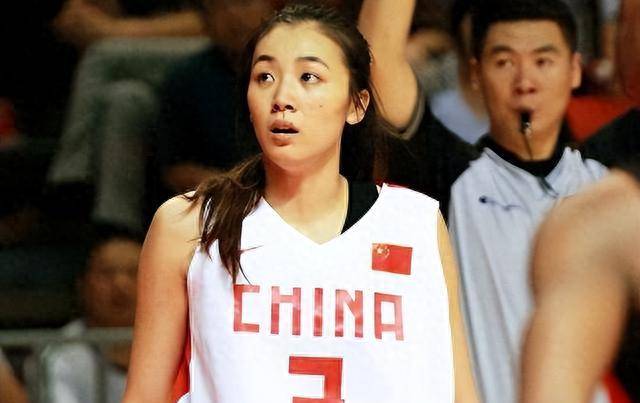 她是中国女篮第一美女，库里曾看直了眼并趁机揩油，如今幸福美满-第11张图片-太平洋在线下载